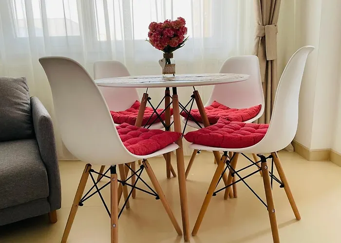 Kara Sea View דירה מאמאיה